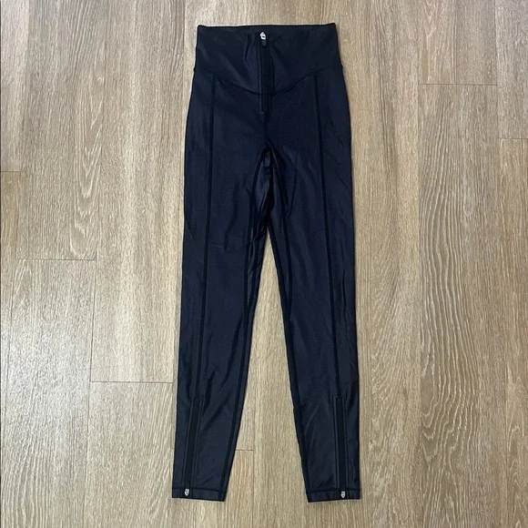Bandier All Access Ultra High Rise Zip Front Leggings in Black Shine size XS - Picture 6 of 11